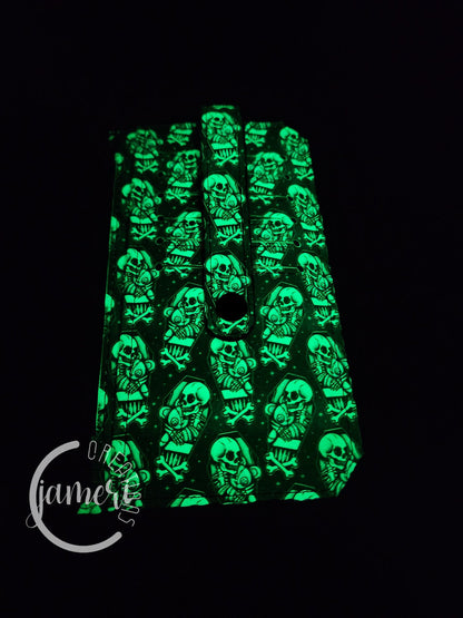 Lazy Bones - Glow In The Dark Purse Pal - Cut & Sew